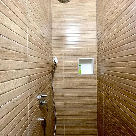 Roma Apartmán *