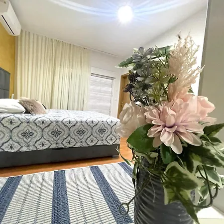 Roma Apartmán *